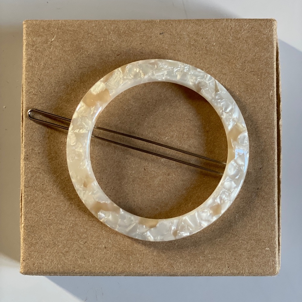 Machete french circle hair clip (two colors!)